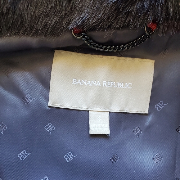 Banana Republic Plush Faux Fur Vest in Rich Purple - Picture 4 of 8